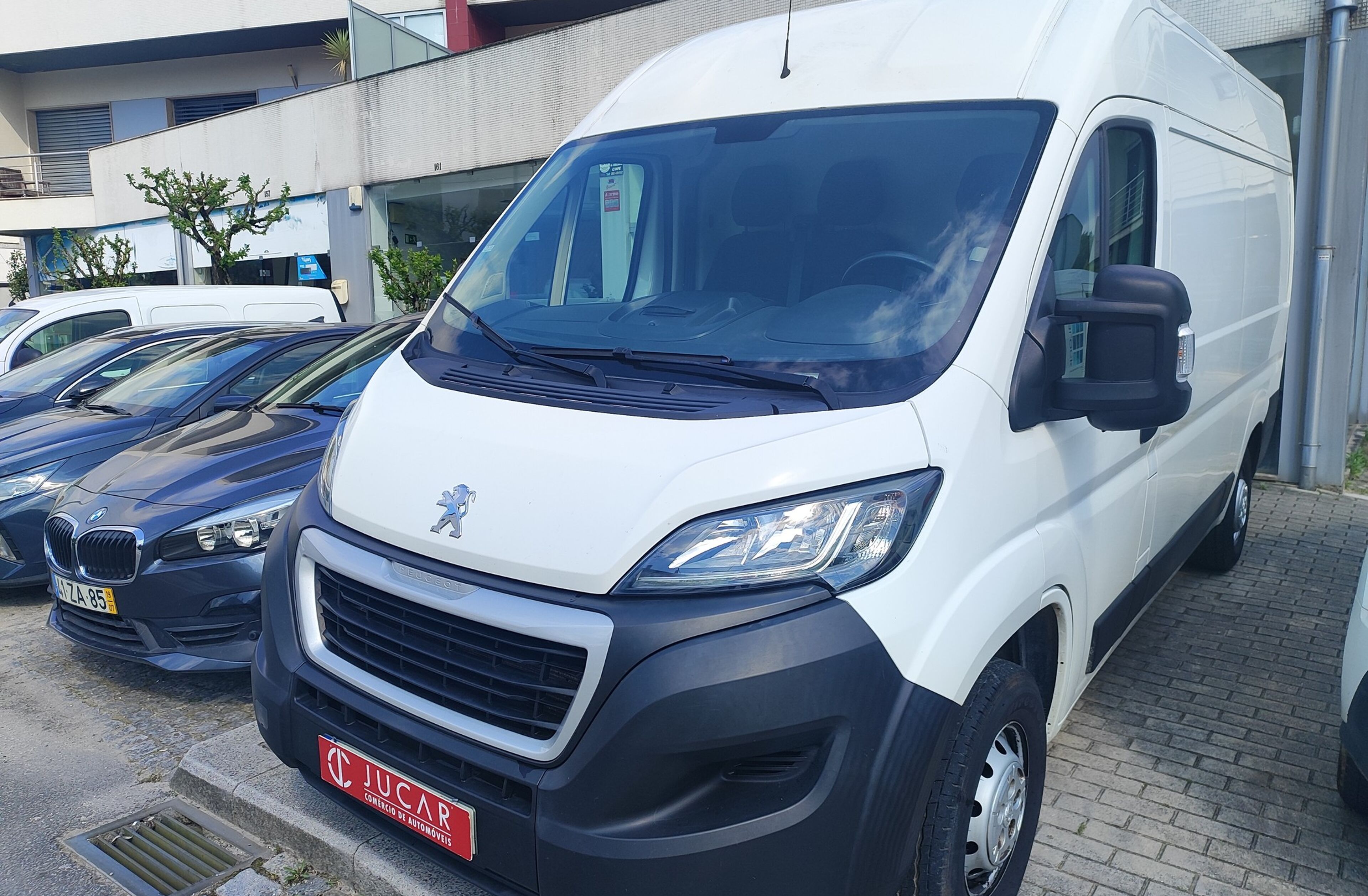 PEUGEOT Boxer 2.2 BlueHDi 333 L2H2 Premium