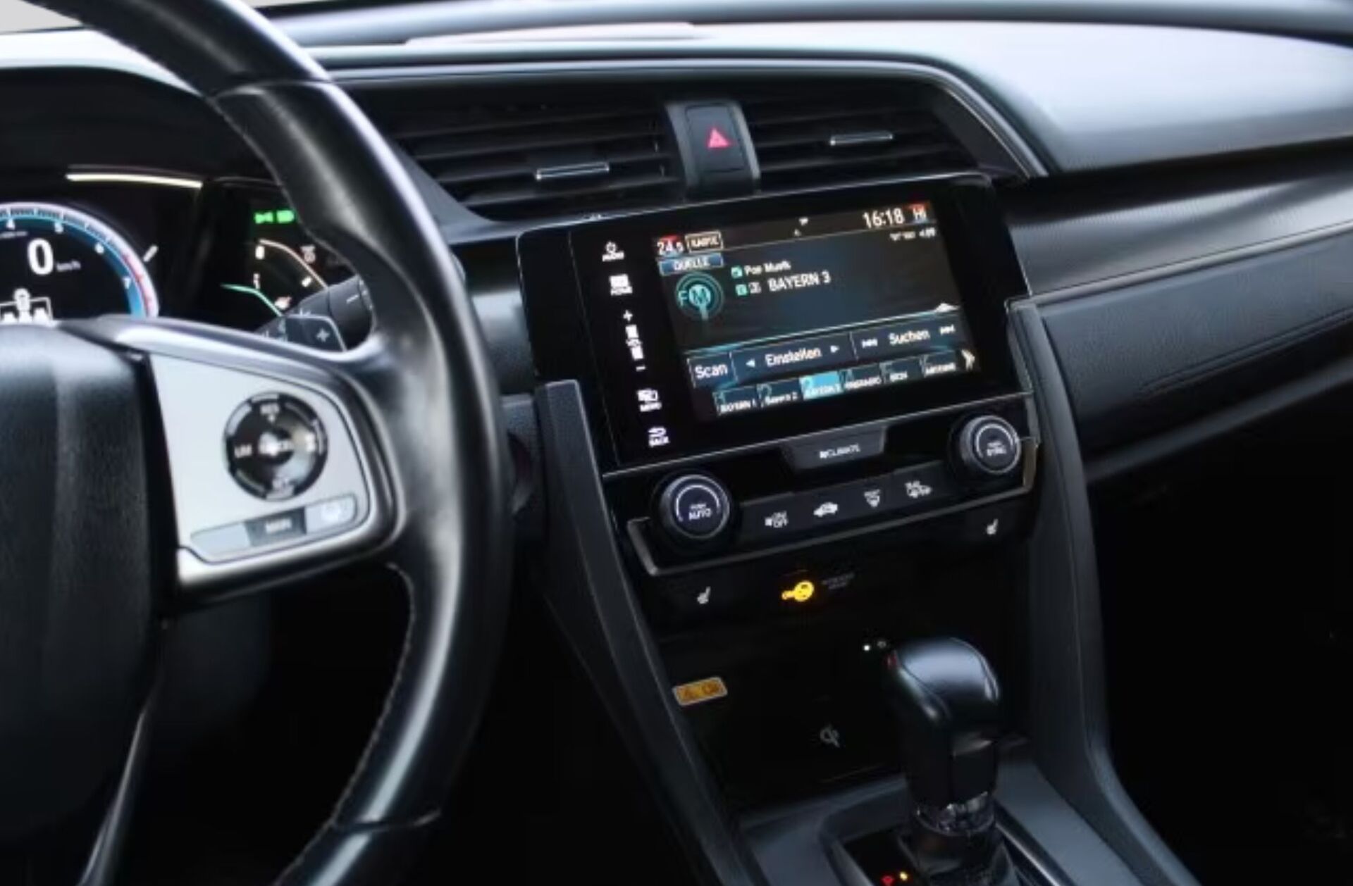 HONDA Civic 1.5 i-VTEC Executive CVT