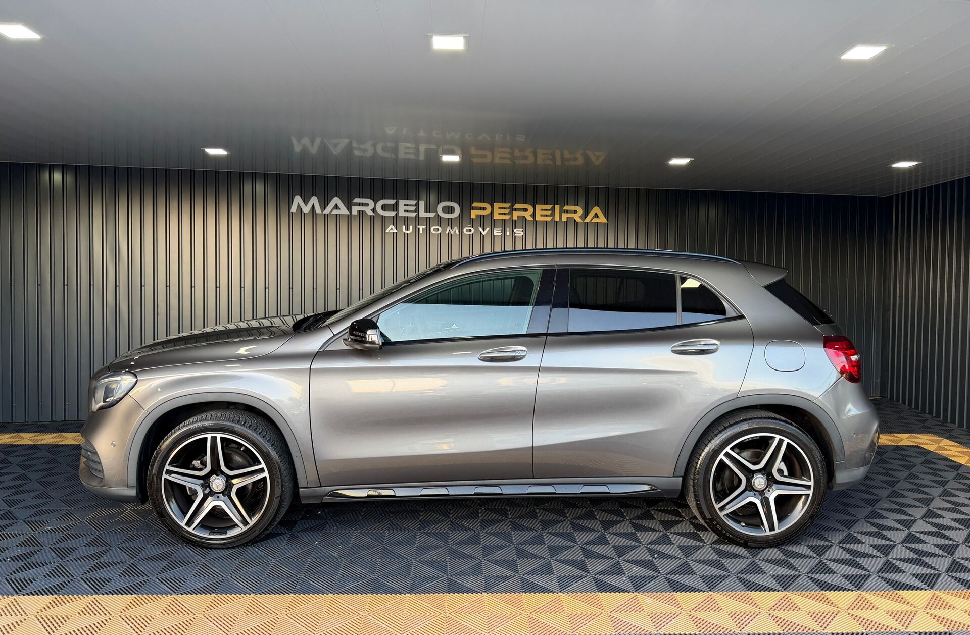 MERCEDES Classe GLA GLA 200 CDi AMG Line Aut.