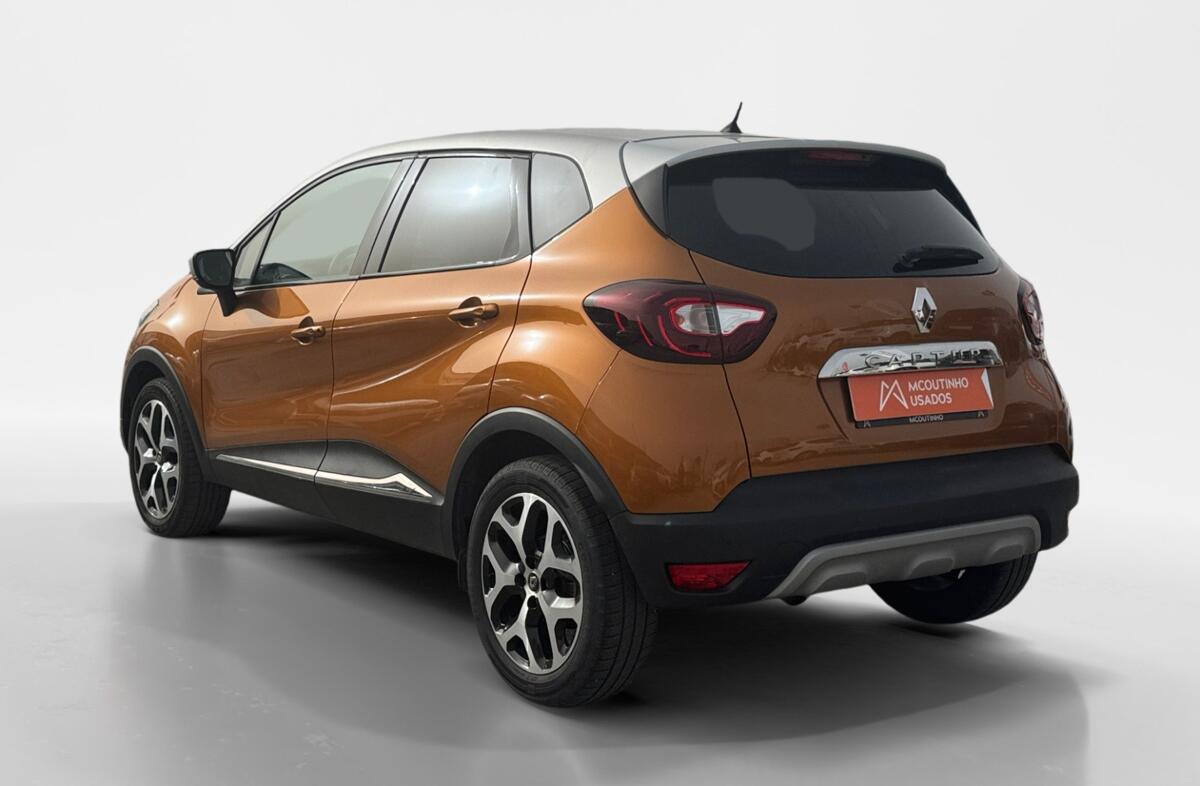 RENAULT Captur 0.9 TCe Exclusive