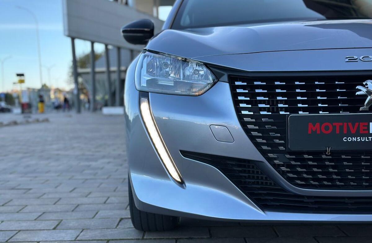 PEUGEOT 208 1.2 PureTech Allure Pack