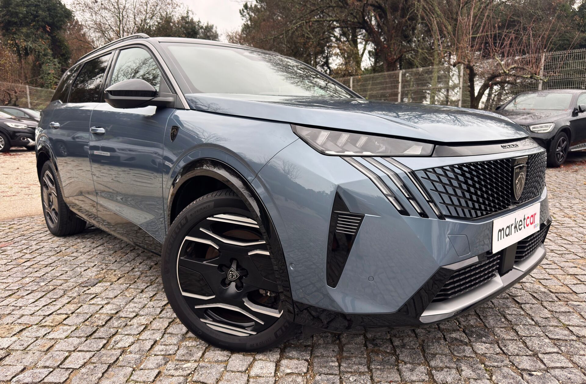 PEUGEOT 5008 e- 73 kWh GT