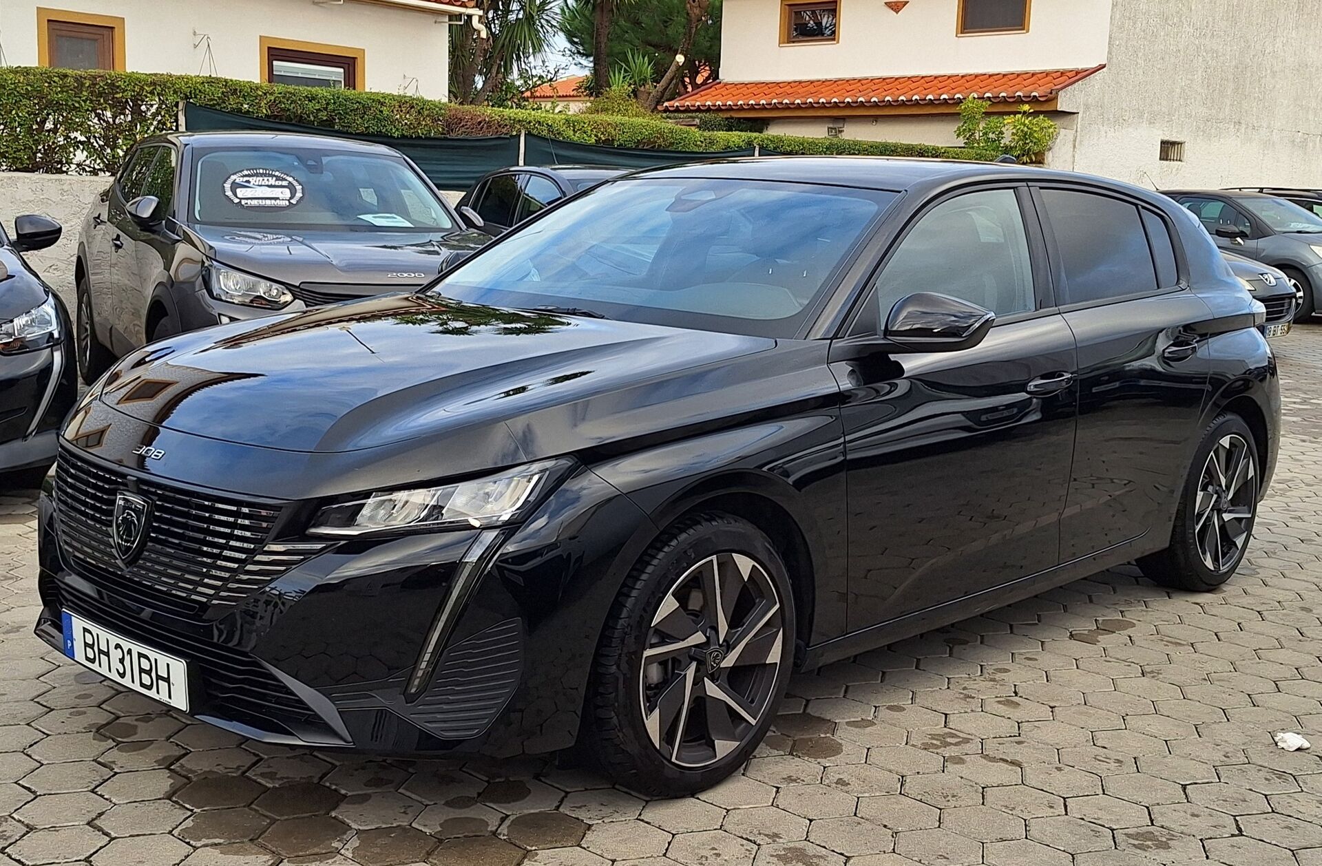 PEUGEOT 308 1.2 PureTech Allure