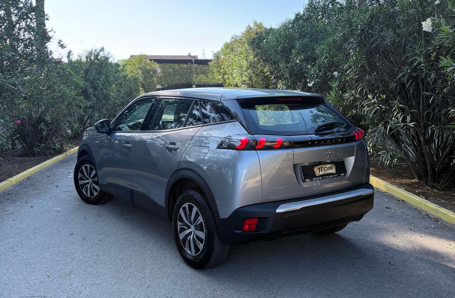 PEUGEOT 2008 1.2 PureTech Active Pack