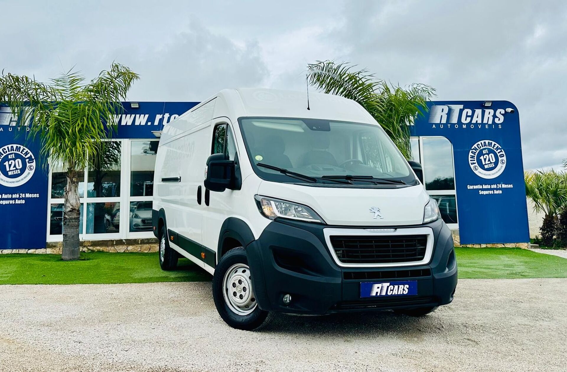 PEUGEOT Boxer 2.2 BlueHDi 435 L4H2 Premium
