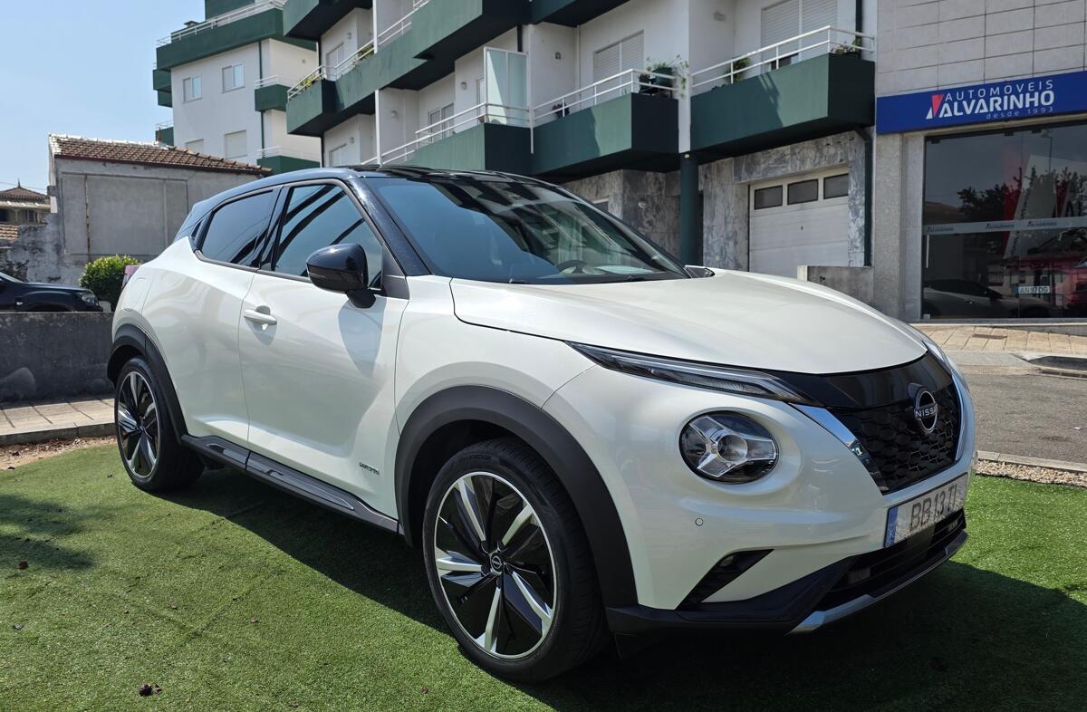 NISSAN Juke 1.6 Hybrid N-Design Black