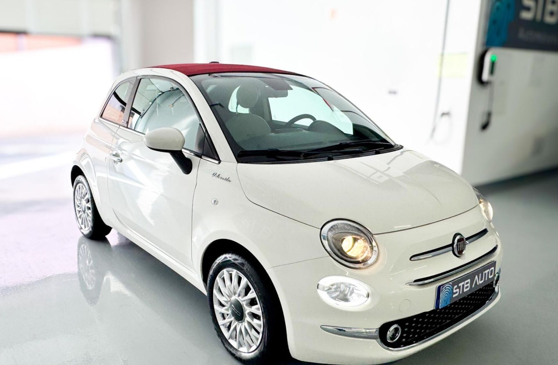 FIAT 500 C 1.0 Hybrid