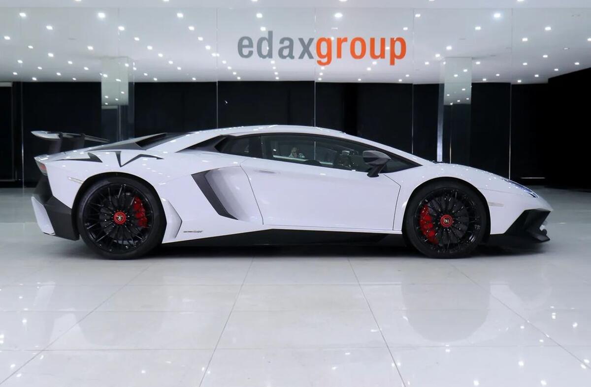 LAMBORGHINI Aventador 6.5 V12 LP740-4 S