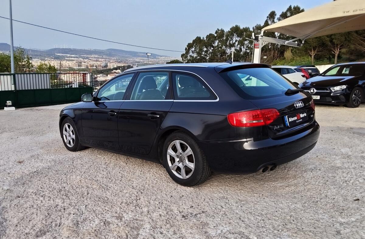 AUDI A4 2.0 TDi Advance