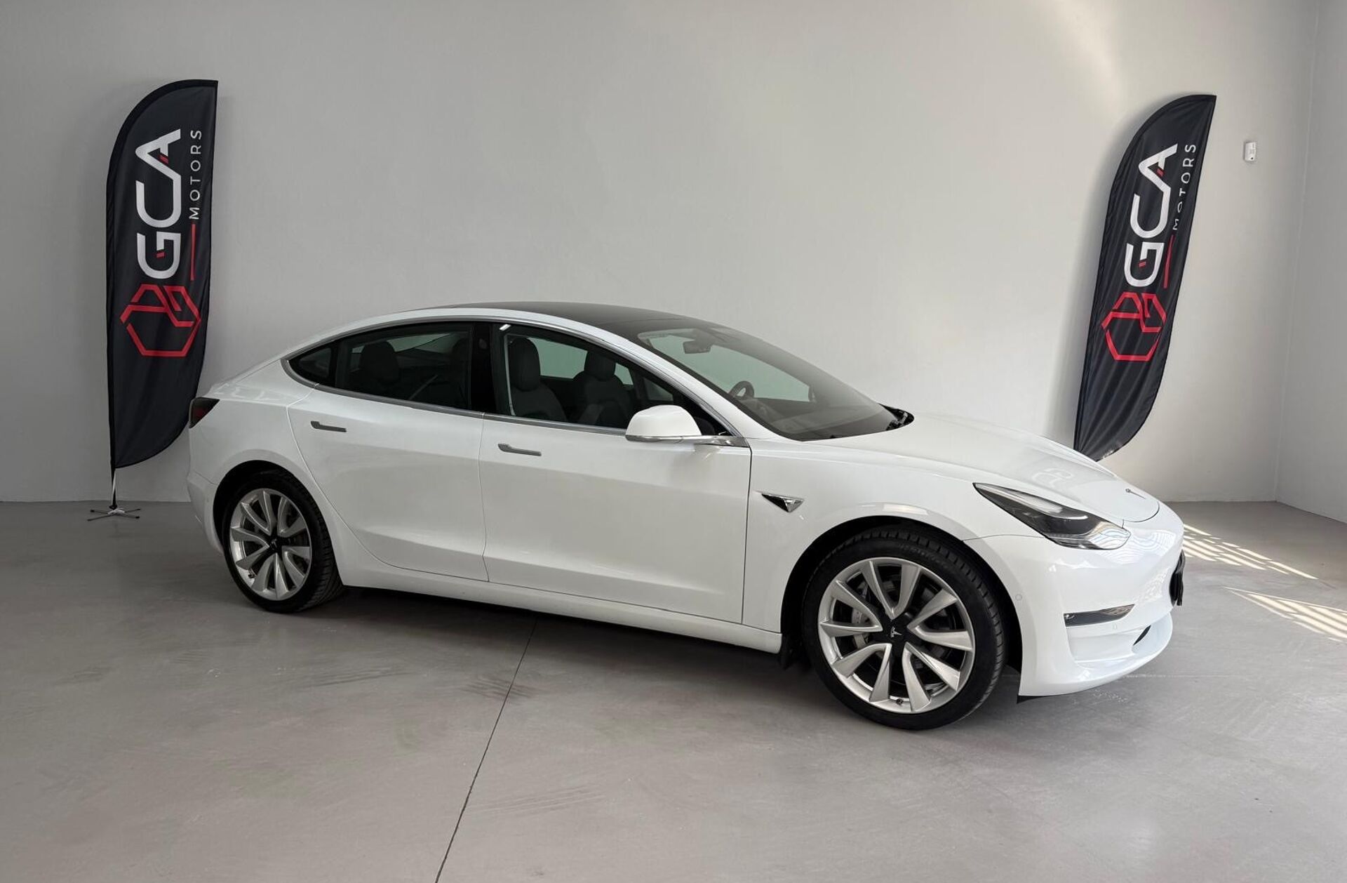 TESLA Model 3 Long-Range Dual Motor AWD