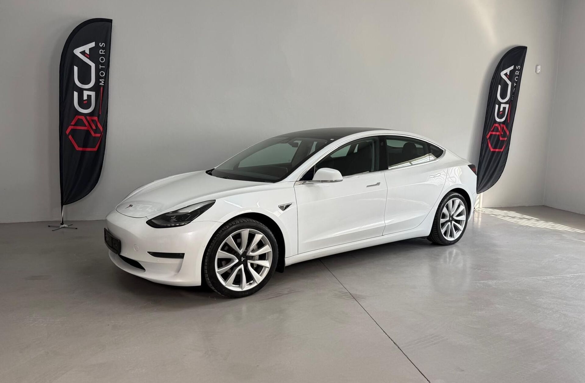 TESLA Model 3 Long-Range Dual Motor AWD