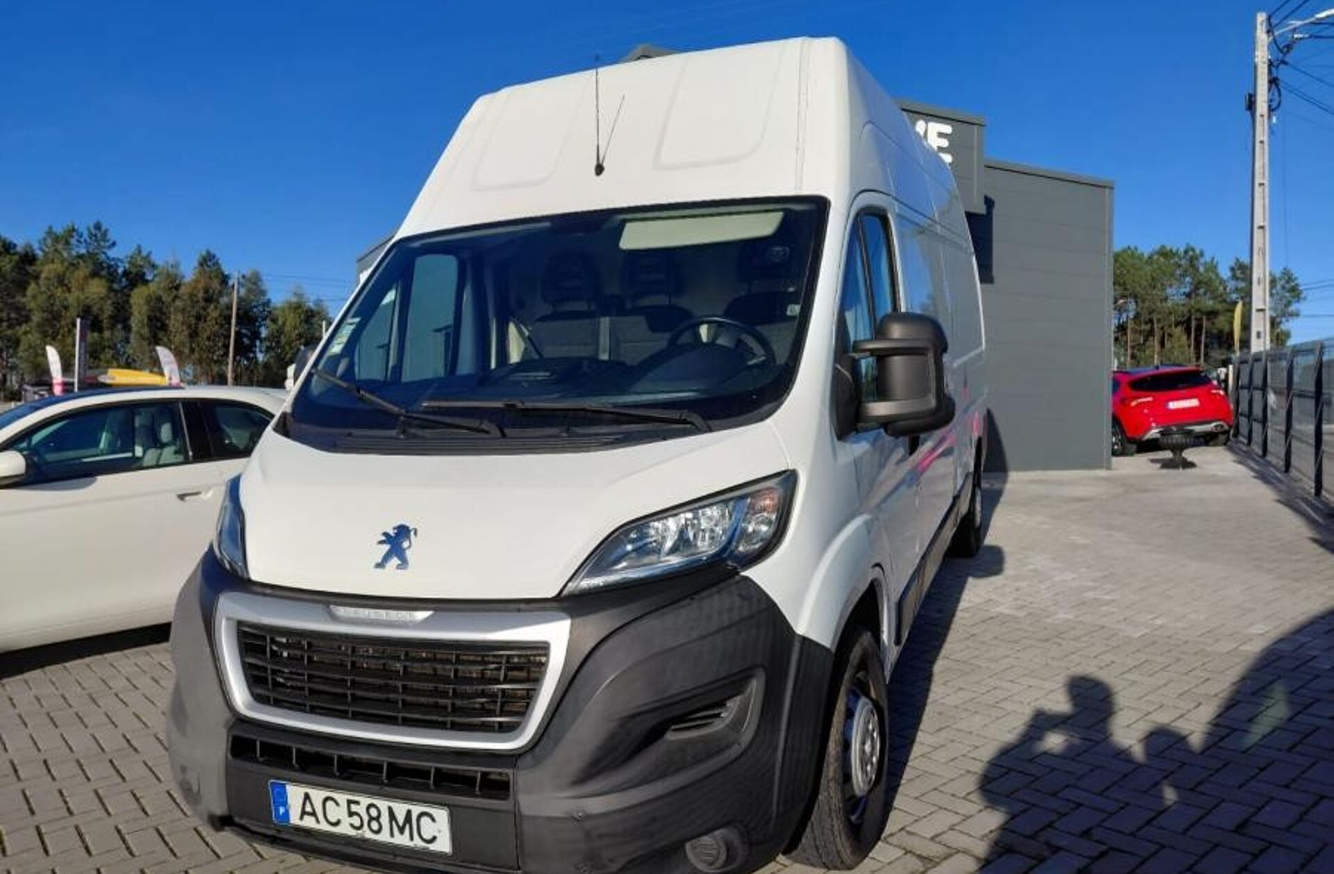 PEUGEOT Boxer 2.2 BlueHDi 335 L2
