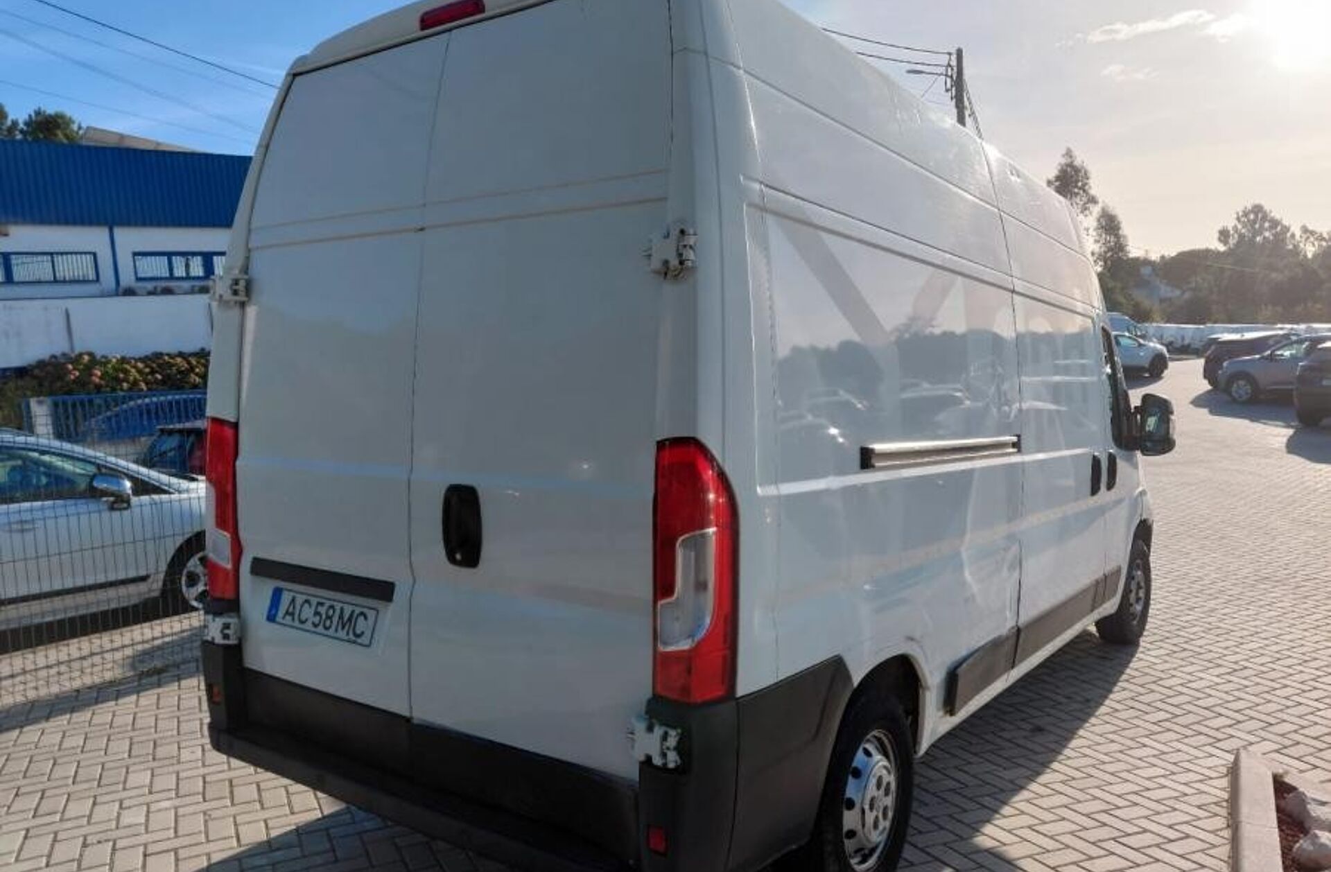 PEUGEOT Boxer 2.2 BlueHDi 335 L2