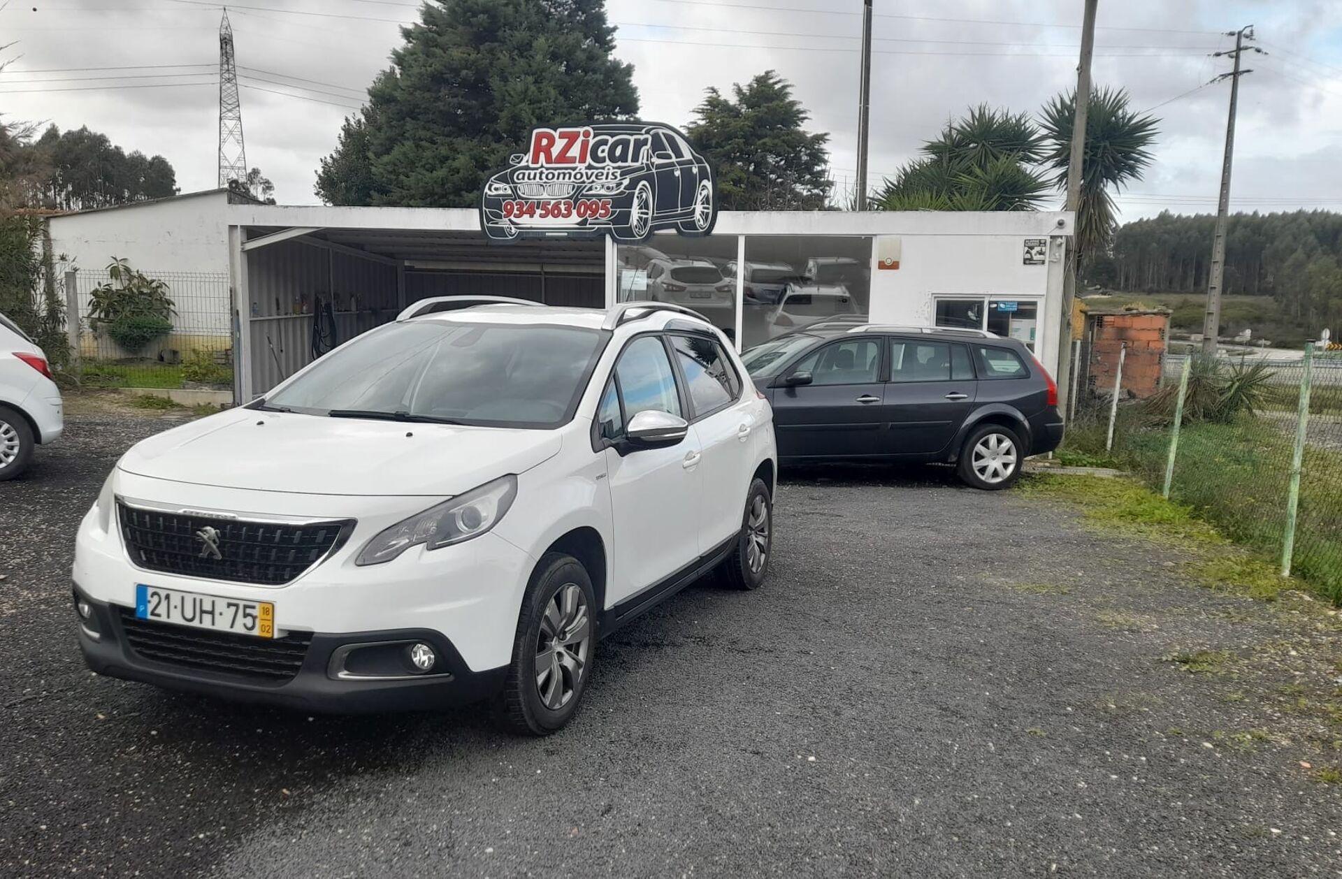 PEUGEOT 2008 1.2 PureTech Style