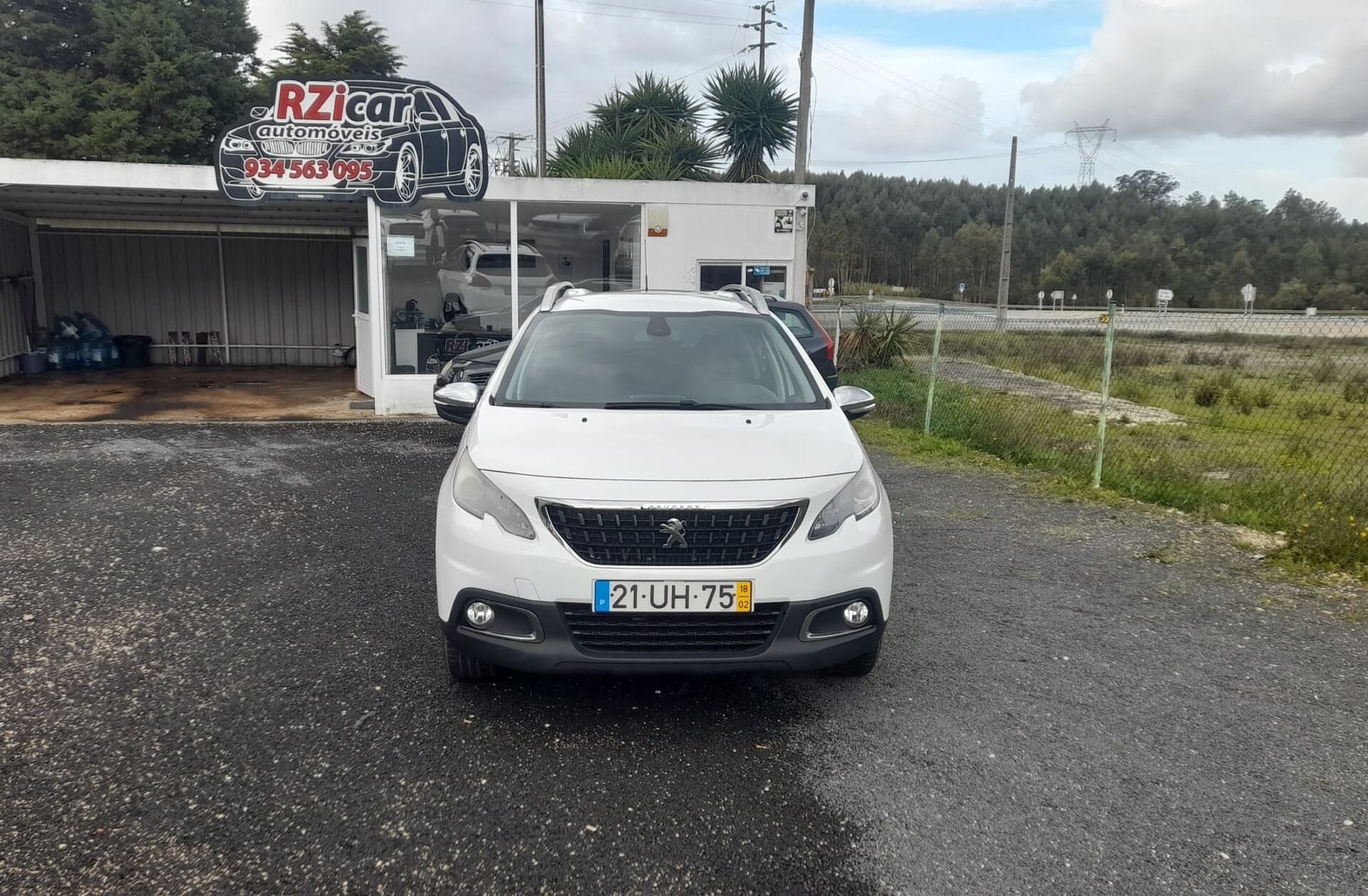 PEUGEOT 2008 1.2 PureTech Style