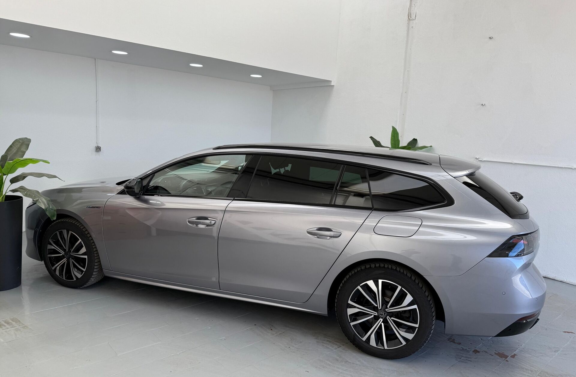 PEUGEOT 508 SW 1.6 Hybrid Allure Pack e-EAT8
