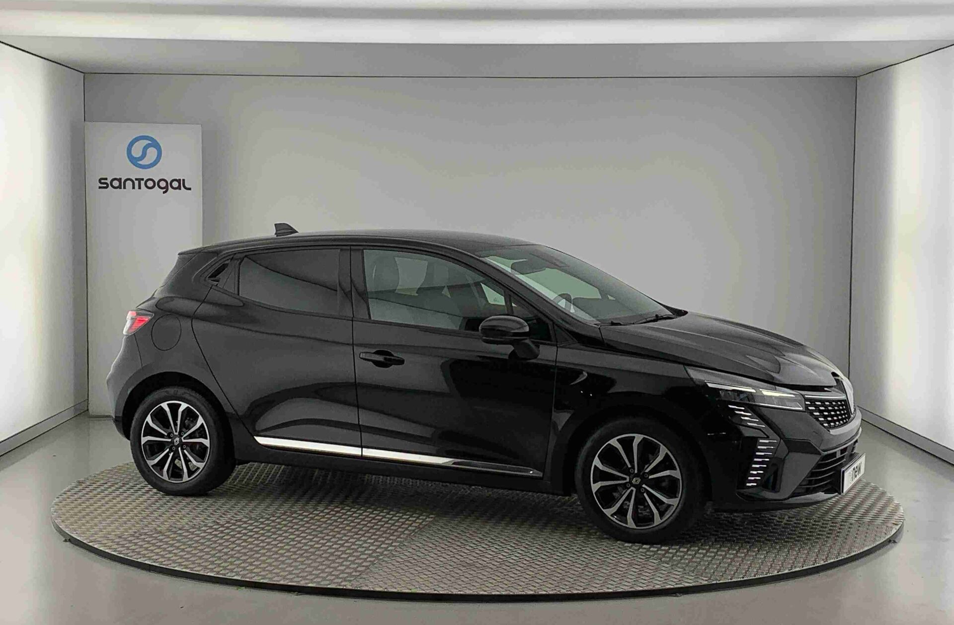 RENAULT Clio 1.0 TCe Techno Bi-Fuel