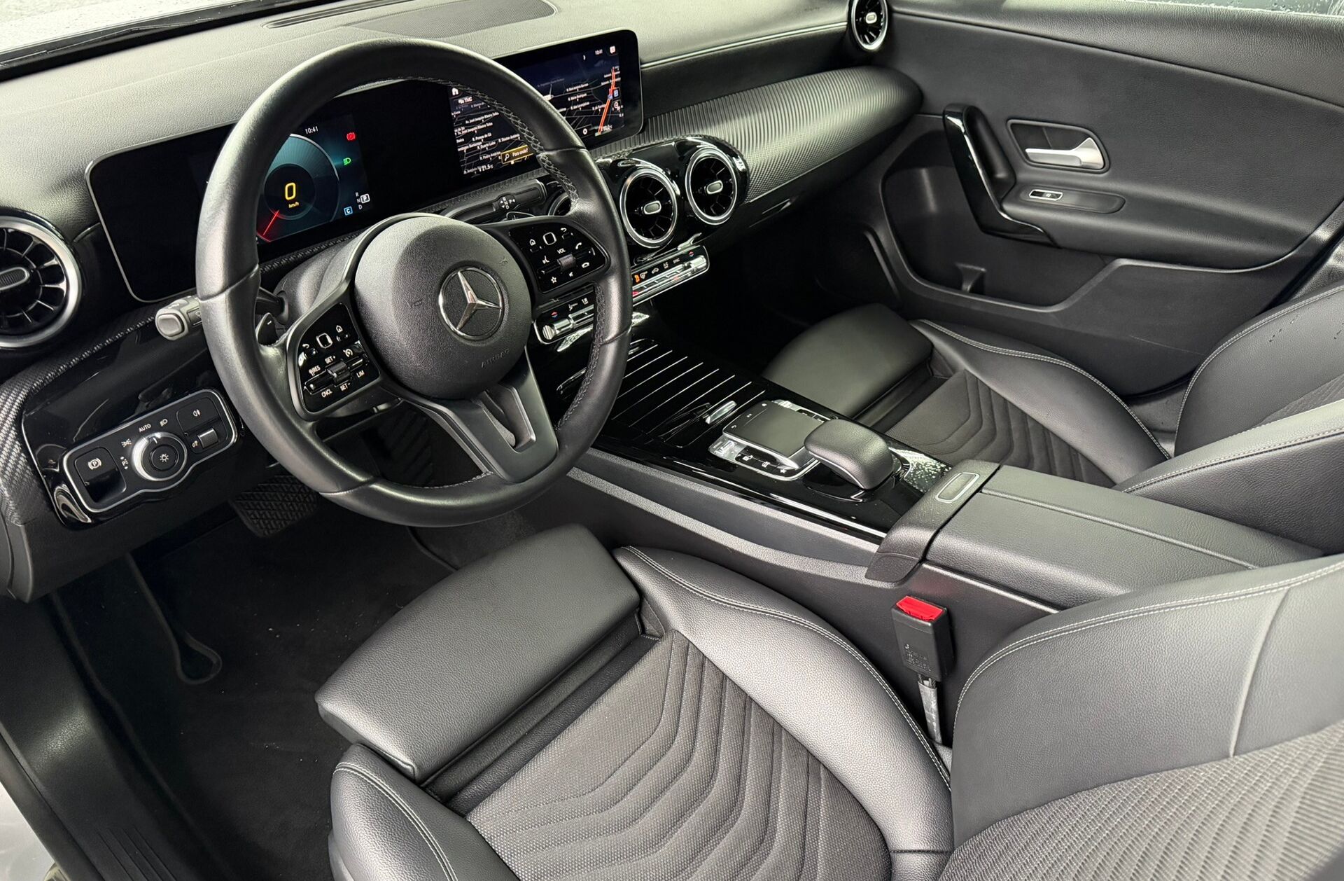 MERCEDES Classe A A 200 d Style Plus Aut.