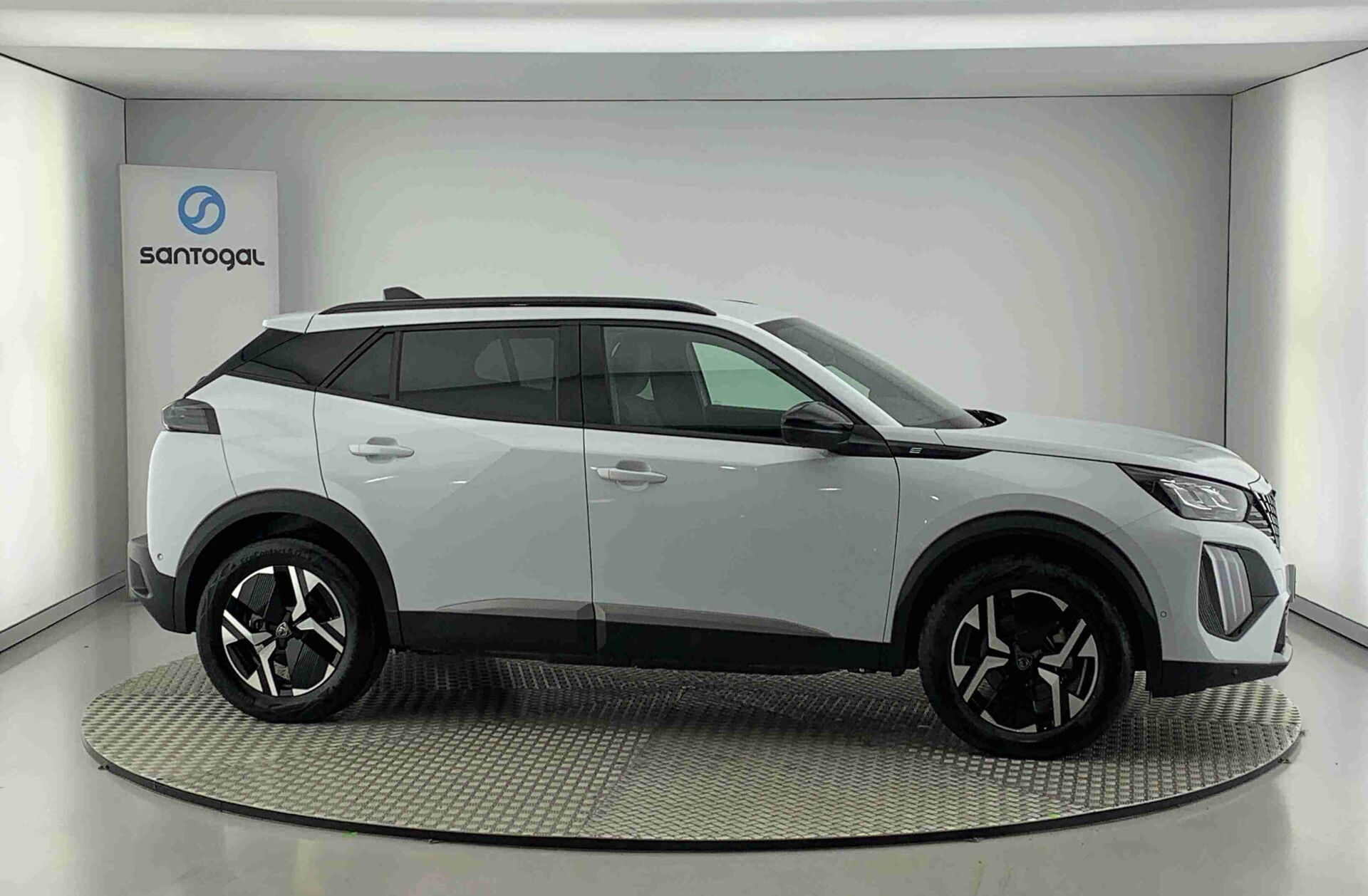 PEUGEOT 2008 e- 50 kWh Allure