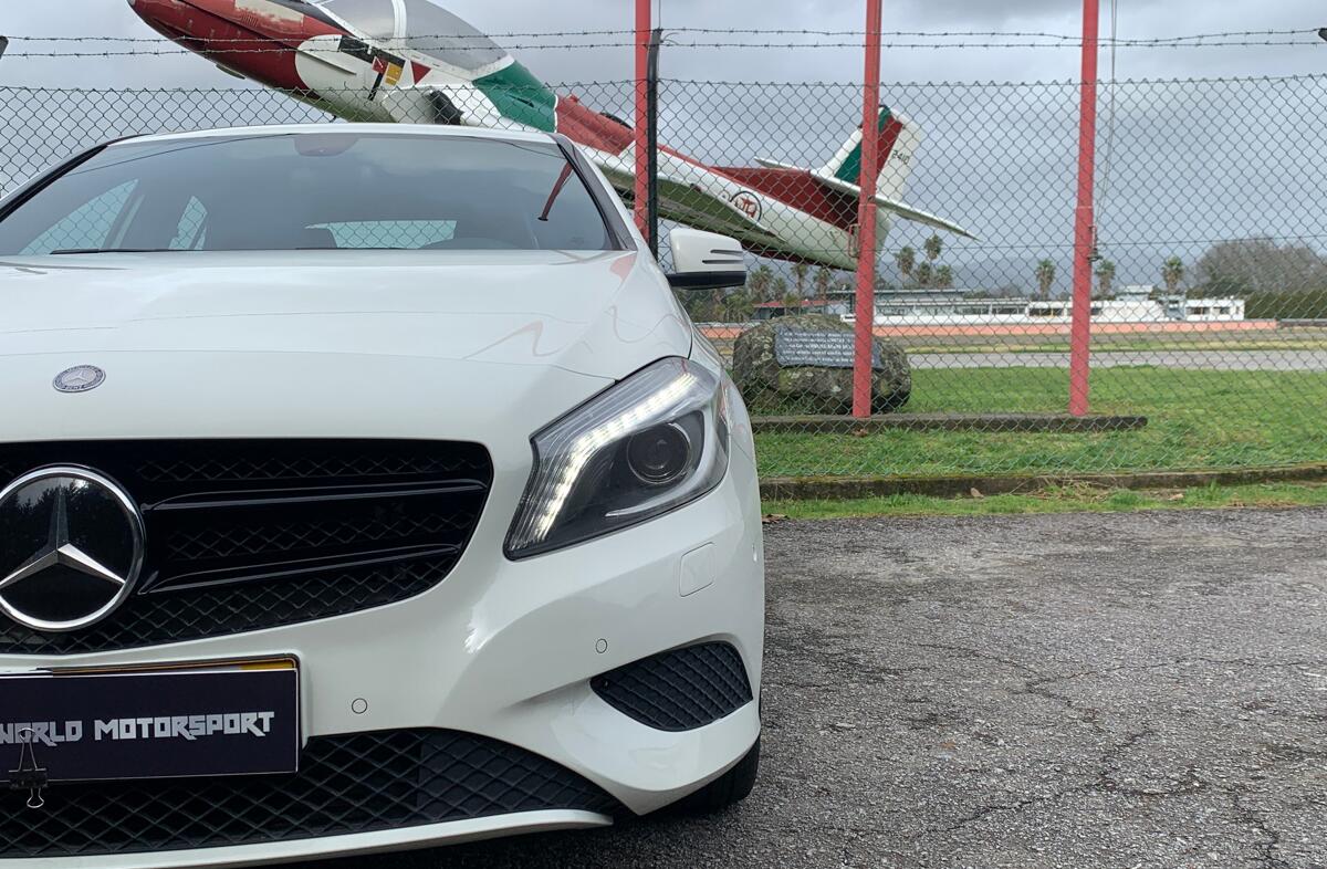 MERCEDES Classe A A 180 d AMG Line