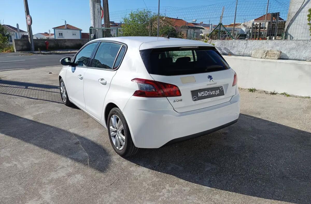 PEUGEOT 308 1.5 BlueHDi Active