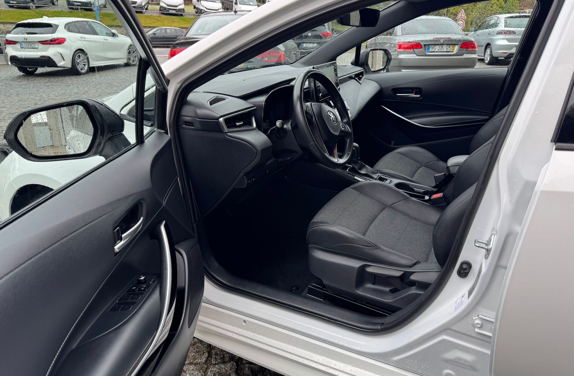 TOYOTA Corolla 1.8 Hybrid Comfort+P.Sport