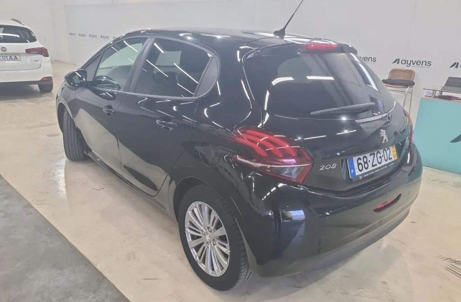 PEUGEOT 208 1.5 BlueHDi Signature