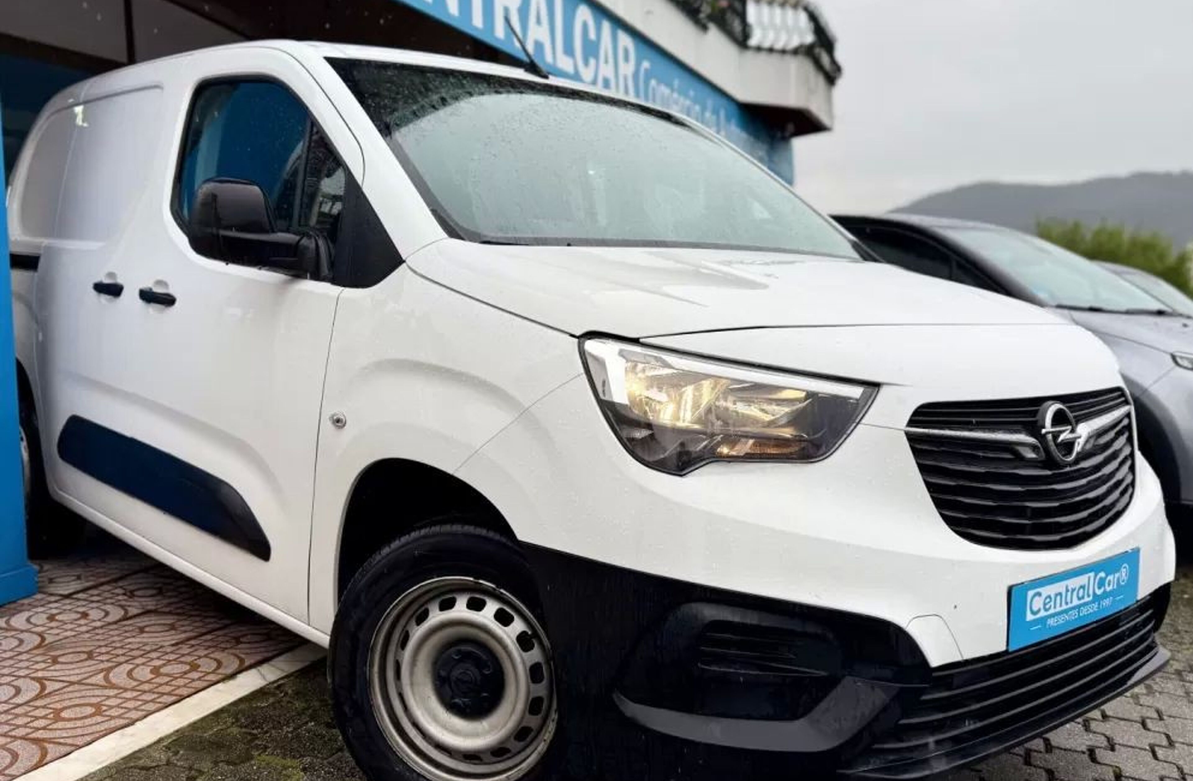 OPEL Combo  1.5 D L1 Confort 102Cv | CARPLAY | IVA DEDUTÍVEL 