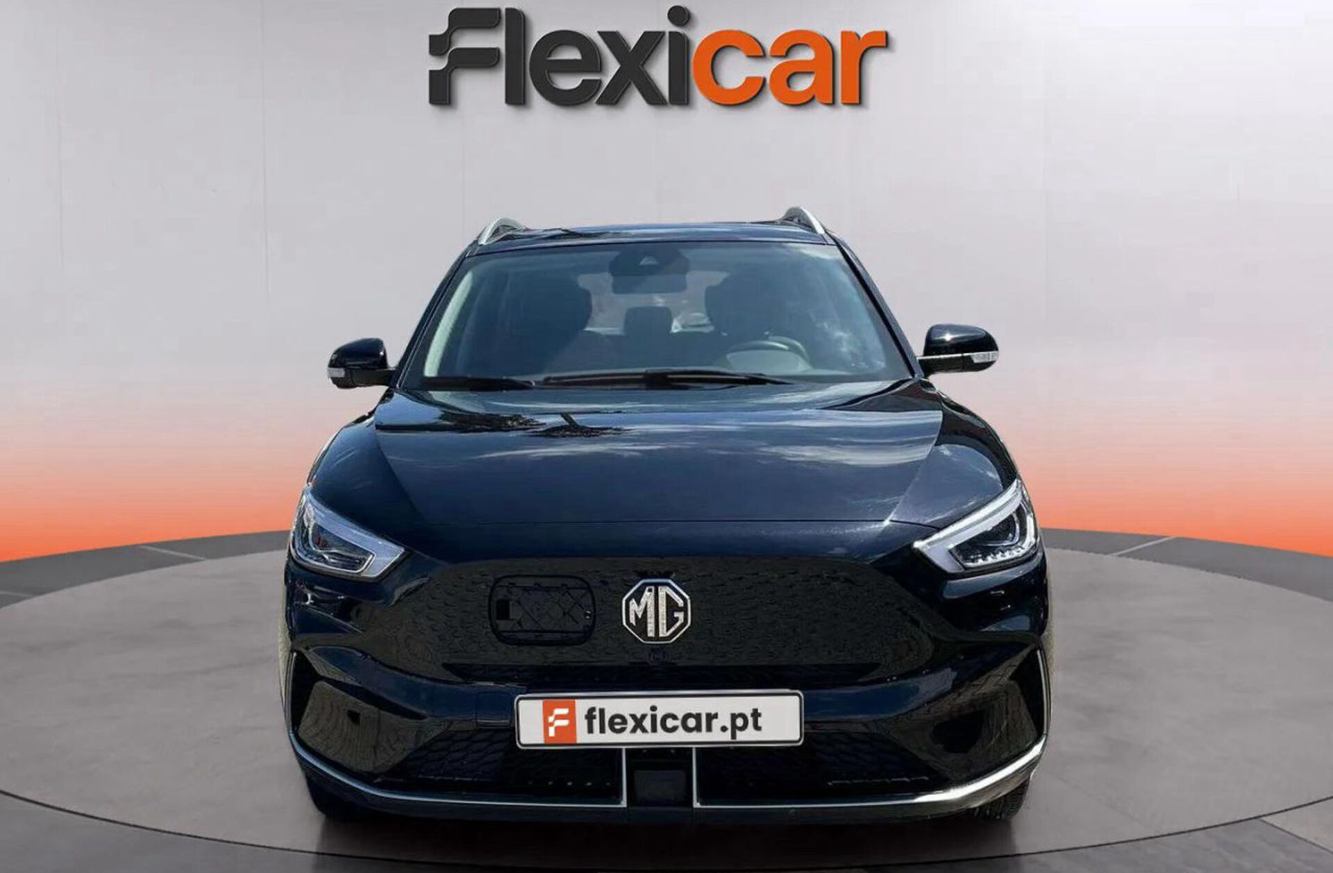 MG ZS 72.6 kWh Luxury OBC 11 kW