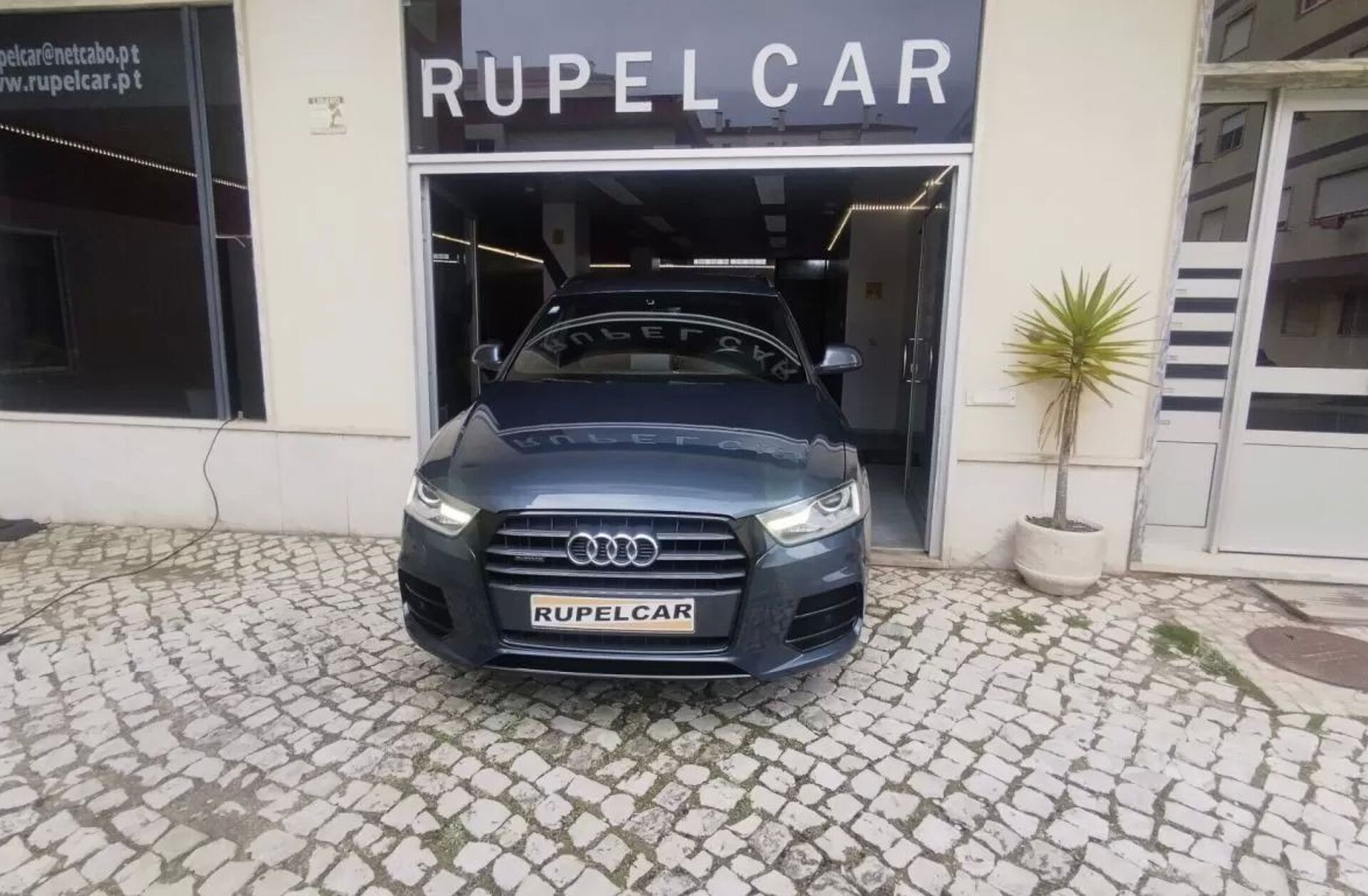 AUDI Q3 2.0 TDI quattro S-line