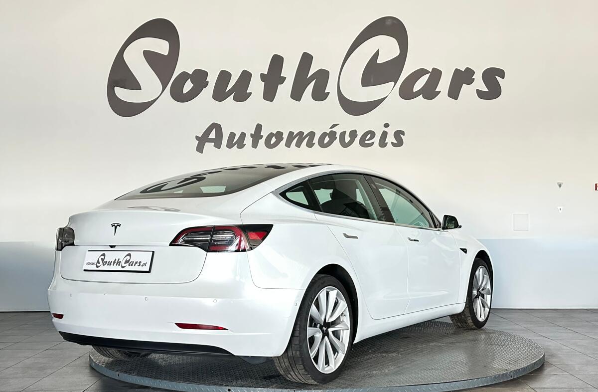 TESLA Model 3 Standard RWD Plus