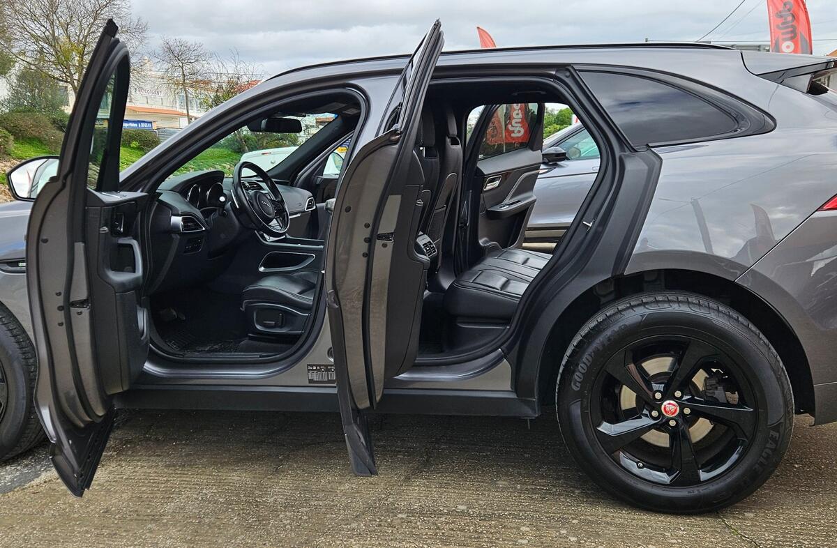 JAGUAR F-Pace 2.0 i4D R-Sport Aut.