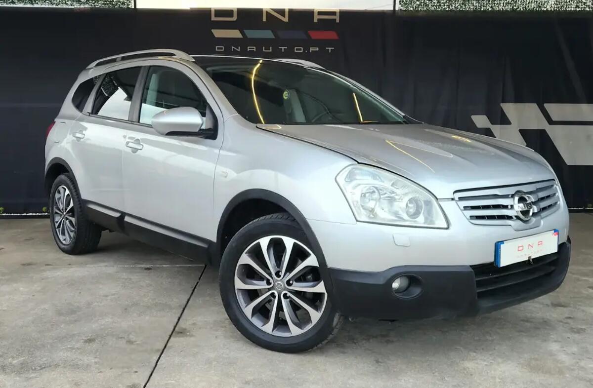 NISSAN Qashqai +2 1.5 dCi Tekna Sport 17