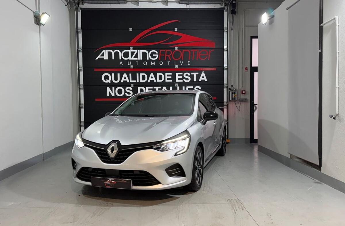 RENAULT Clio 1.0 TCe Intens