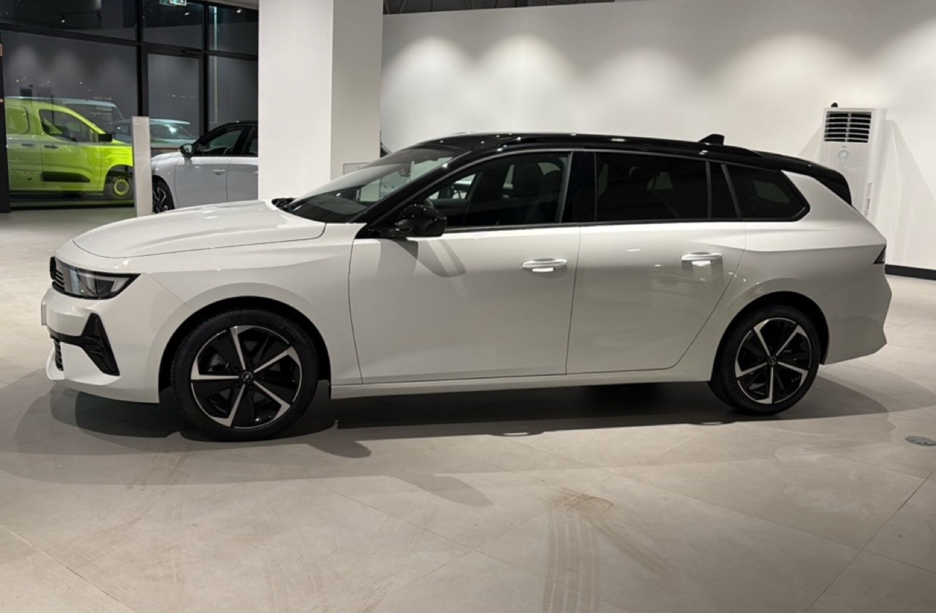 OPEL Astra 1.2 T GS Aut.