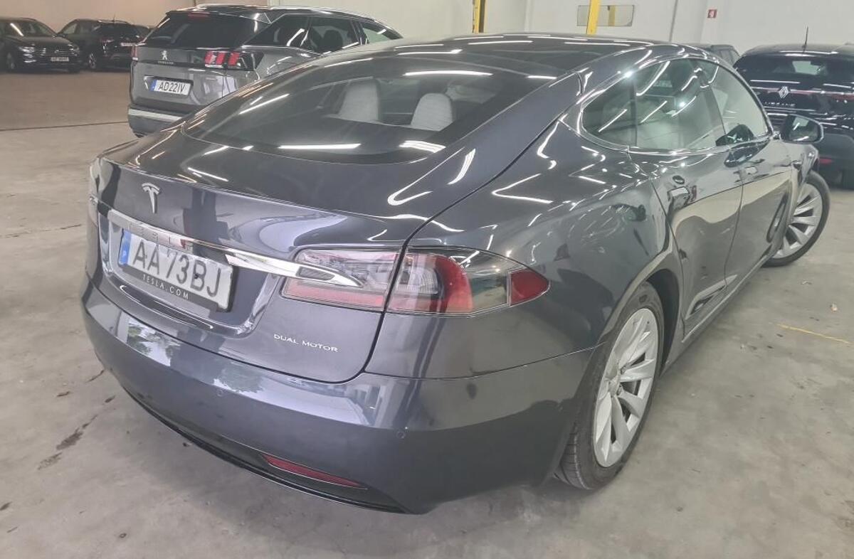 TESLA Model S 100 kWh Long Range AWD