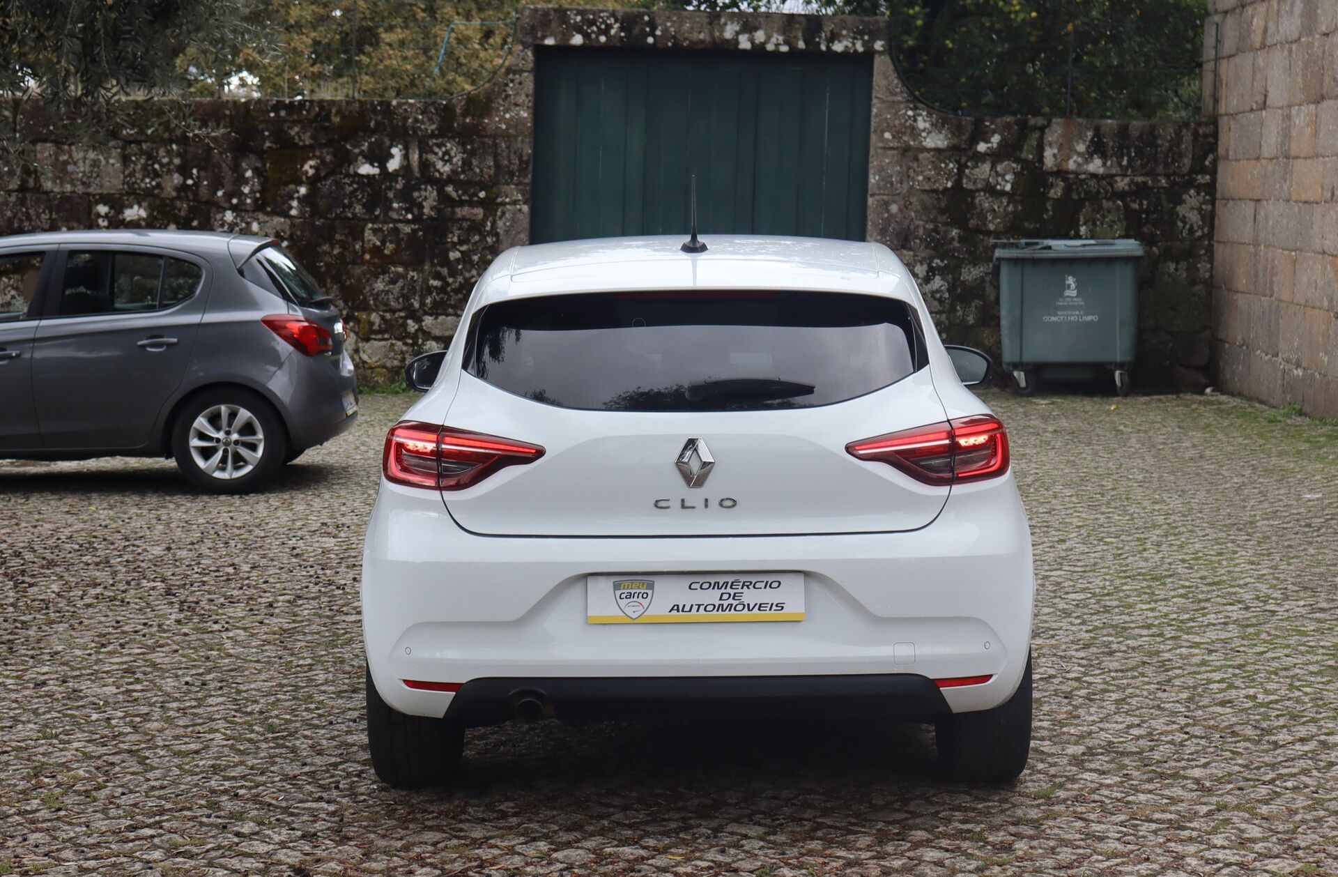 RENAULT Clio 1.0 TCe Limited Bi-Fuel