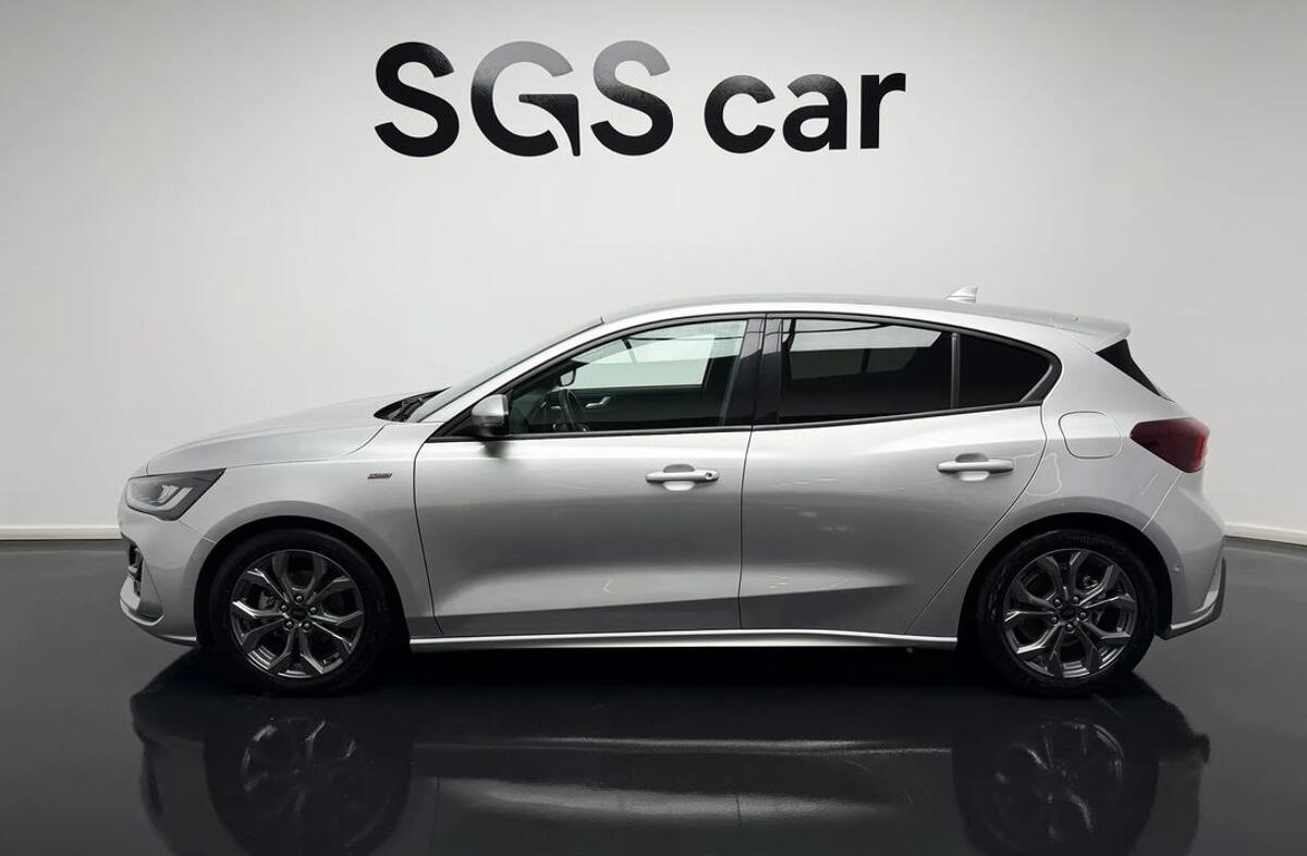 FORD Focus 1.0 EcoBoost MHEV ST-Line