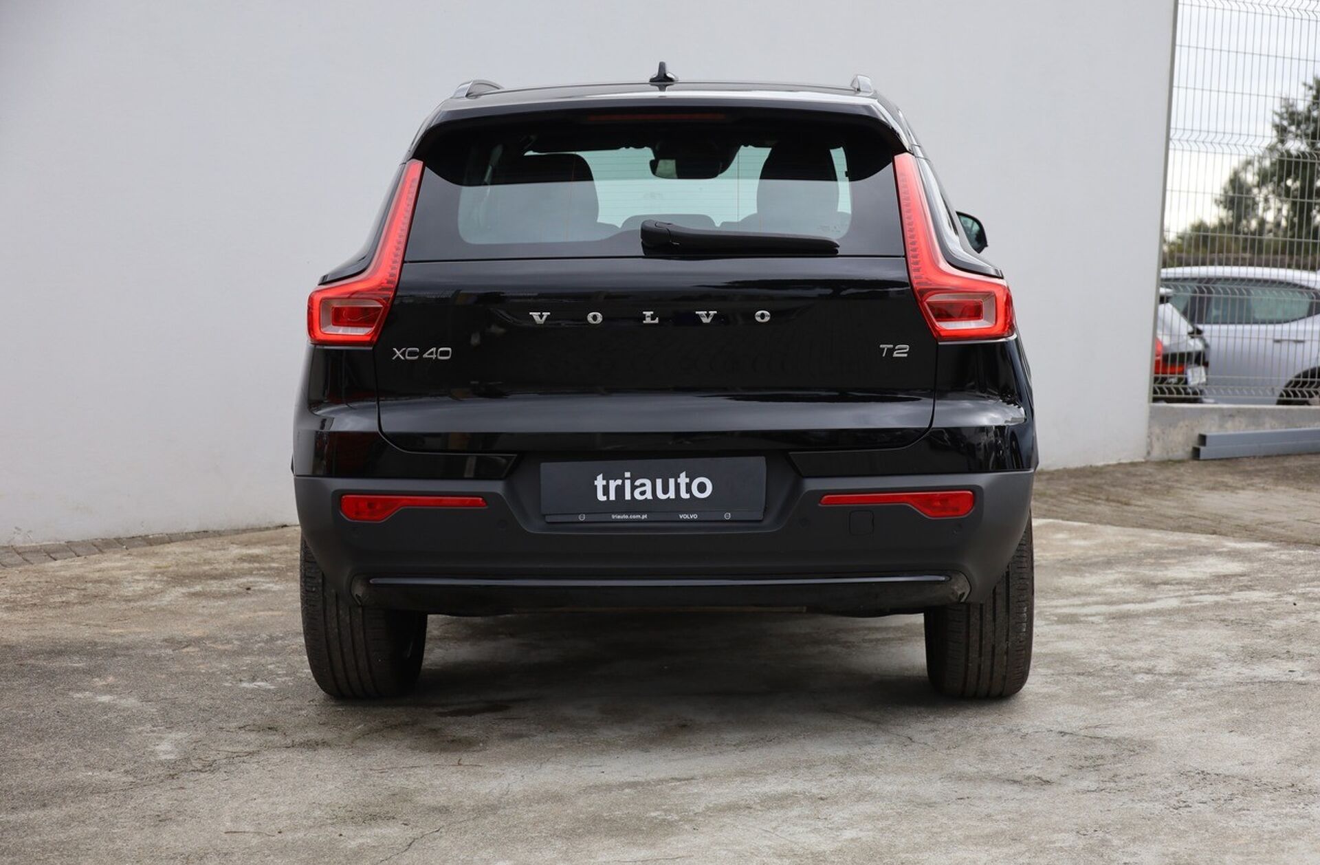 VOLVO XC40 1.5 T2 Plus Dark Auto