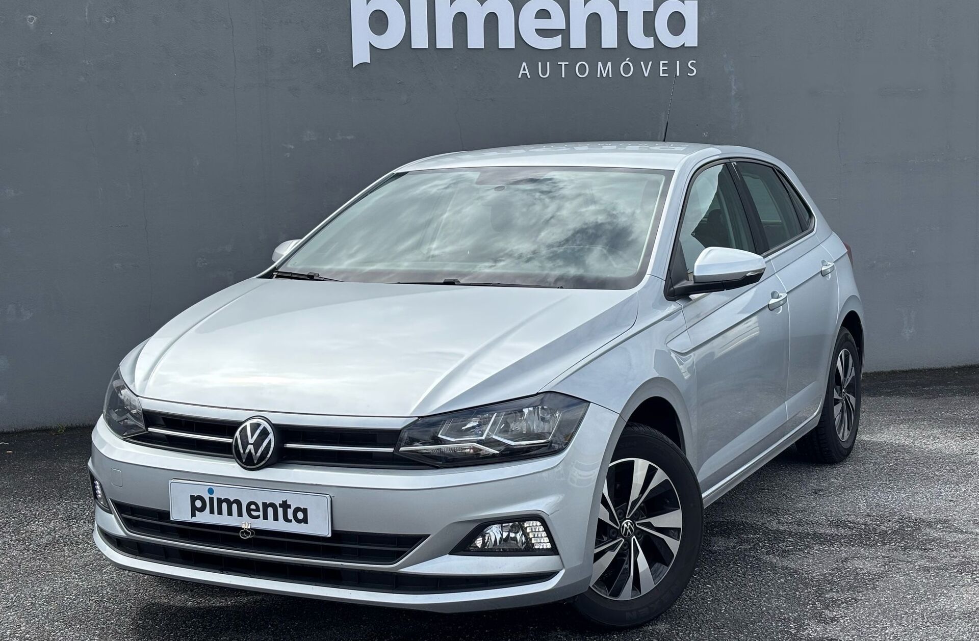 VOLKSWAGEN Polo 1.0 Confortline