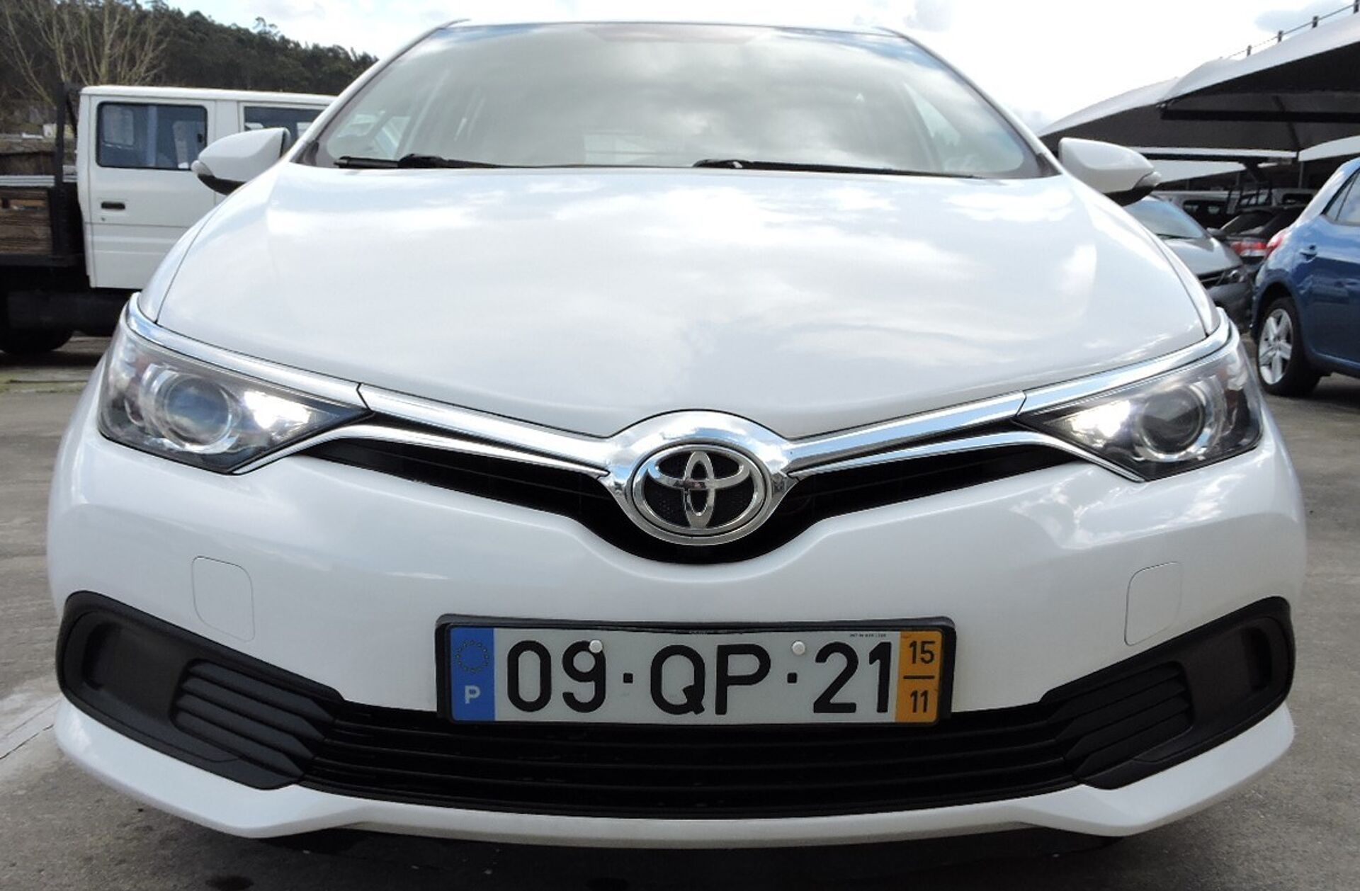 TOYOTA Auris 1.4 D-4D Exclusive
