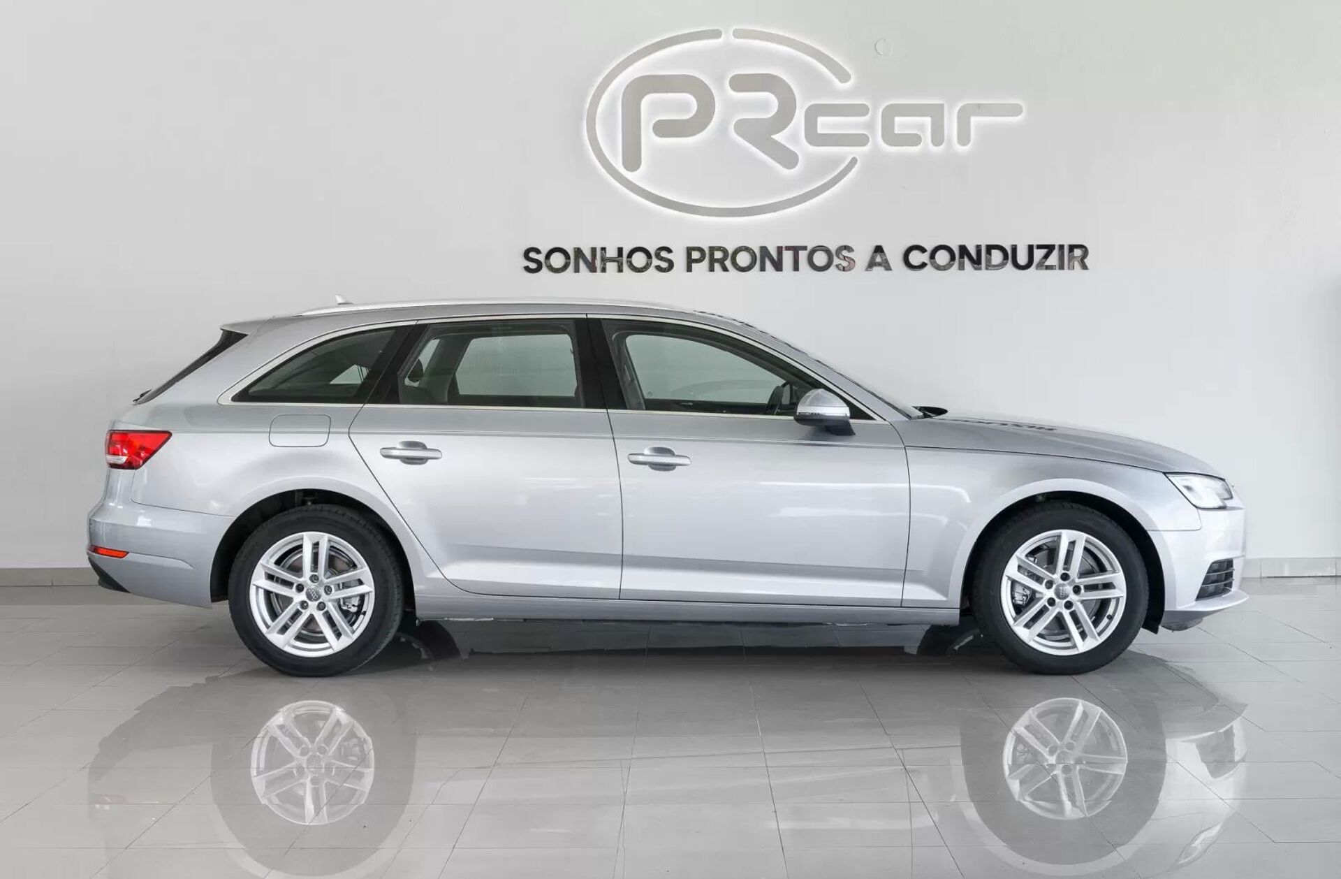 AUDI A4 2.0 TDI Advance S tronic