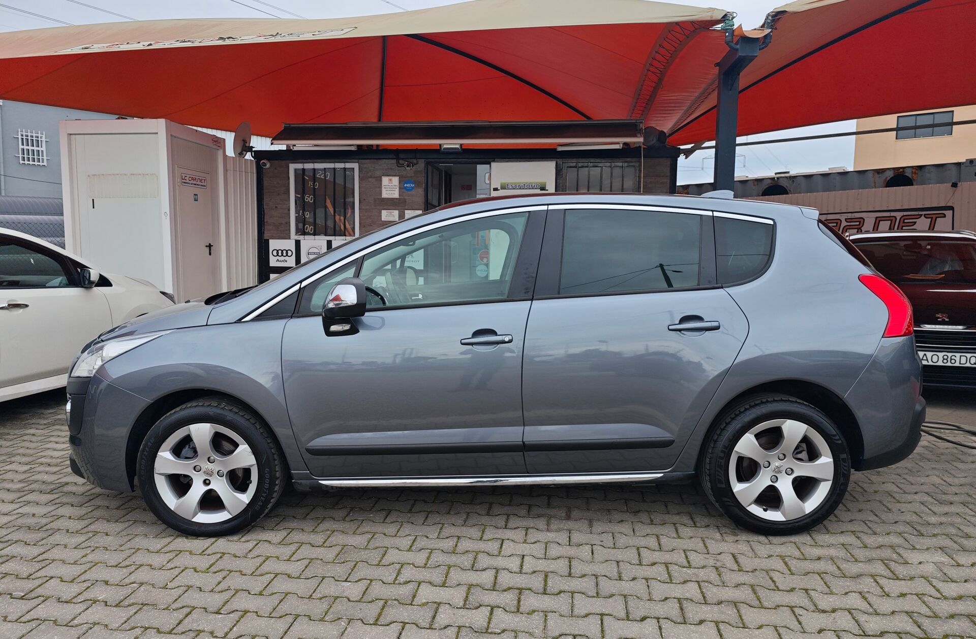 PEUGEOT 3008 1.6 HDi Executive