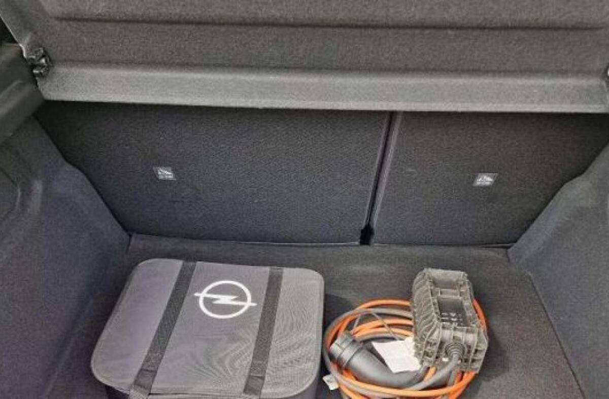 OPEL Corsa -e e-Elegance