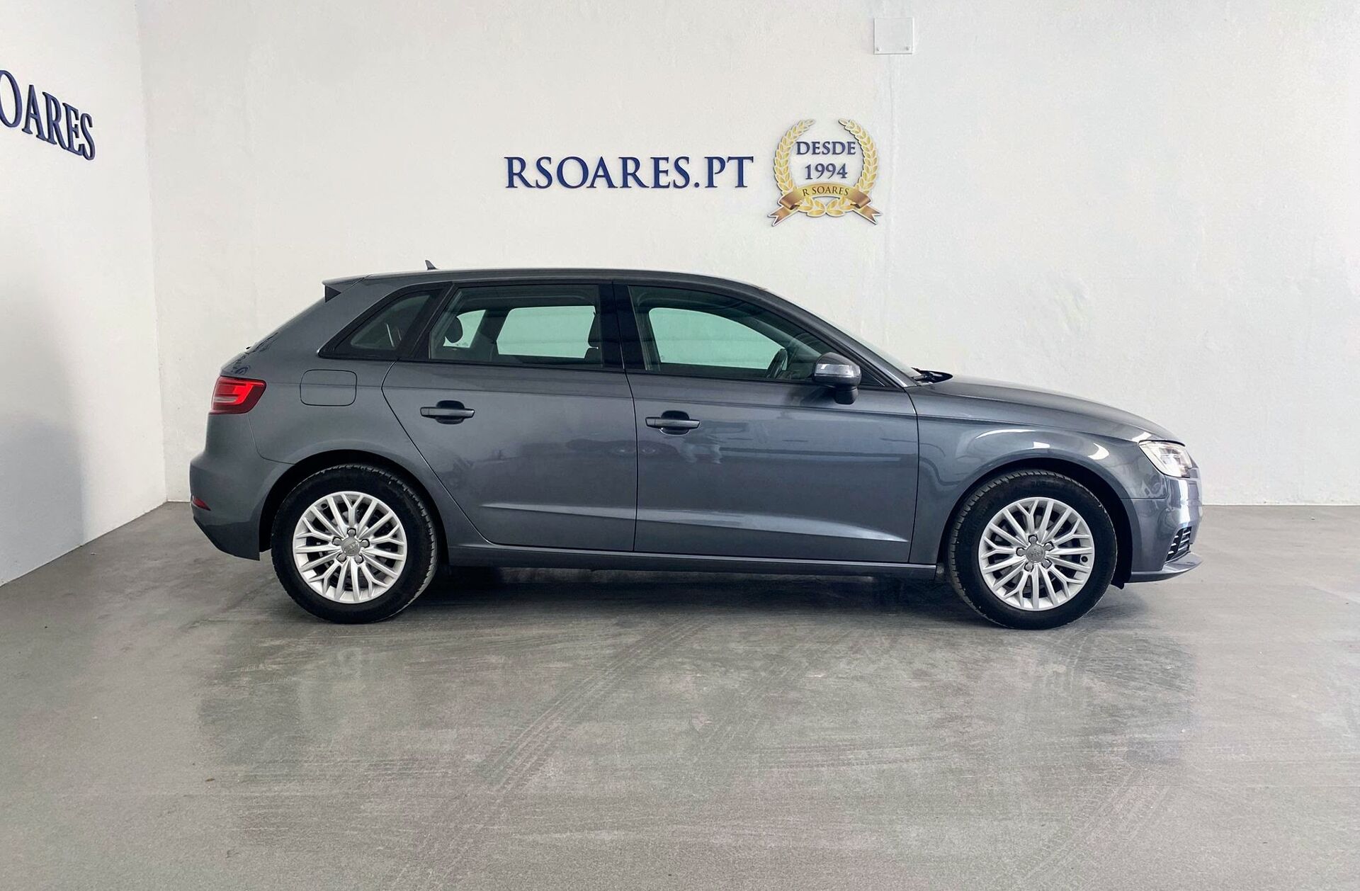 AUDI A3 1.6 TDi B.Line Attraction