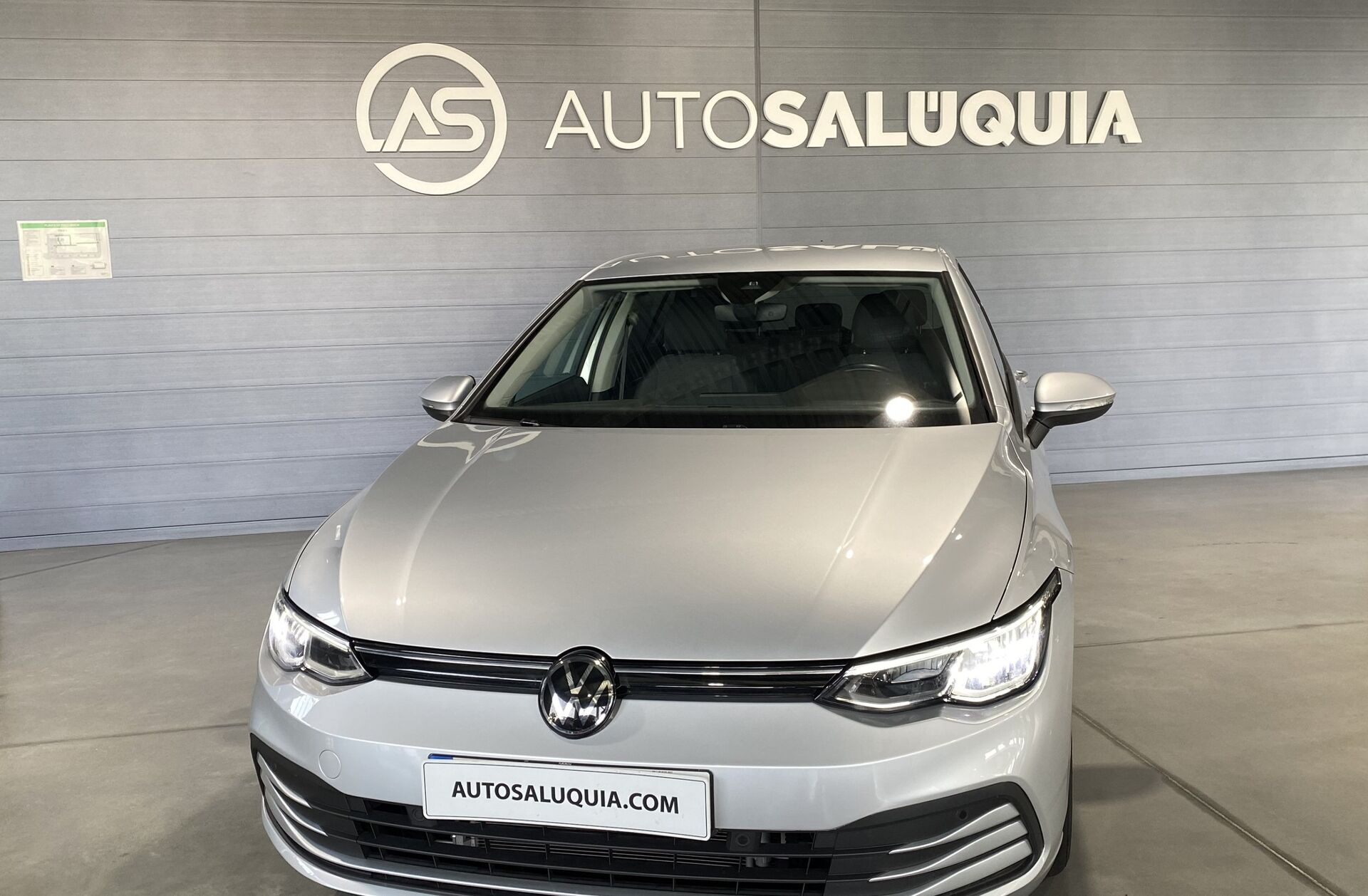 VOLKSWAGEN Golf 1.0 eTSI Life DSG