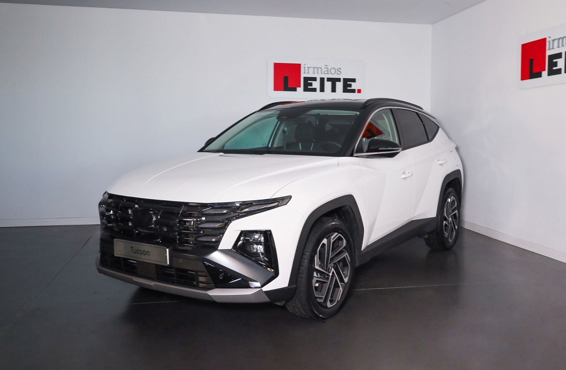 HYUNDAI Tucson 1.6 T-GDI HEV Vanguard