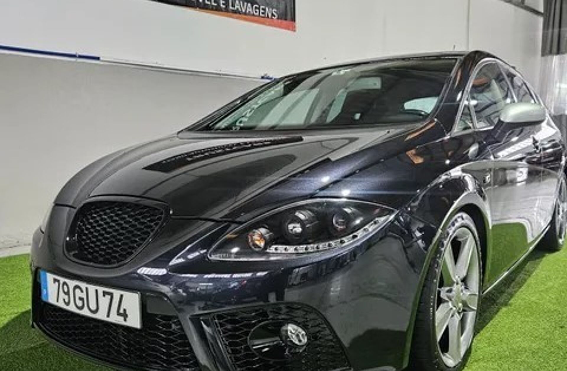 SEAT Leon 2.0 TDi FR 18 Tiago Monteiro