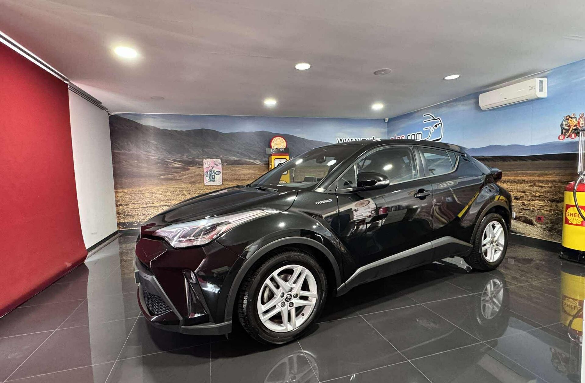 TOYOTA C-HR 1.8 Hybrid Exclusive