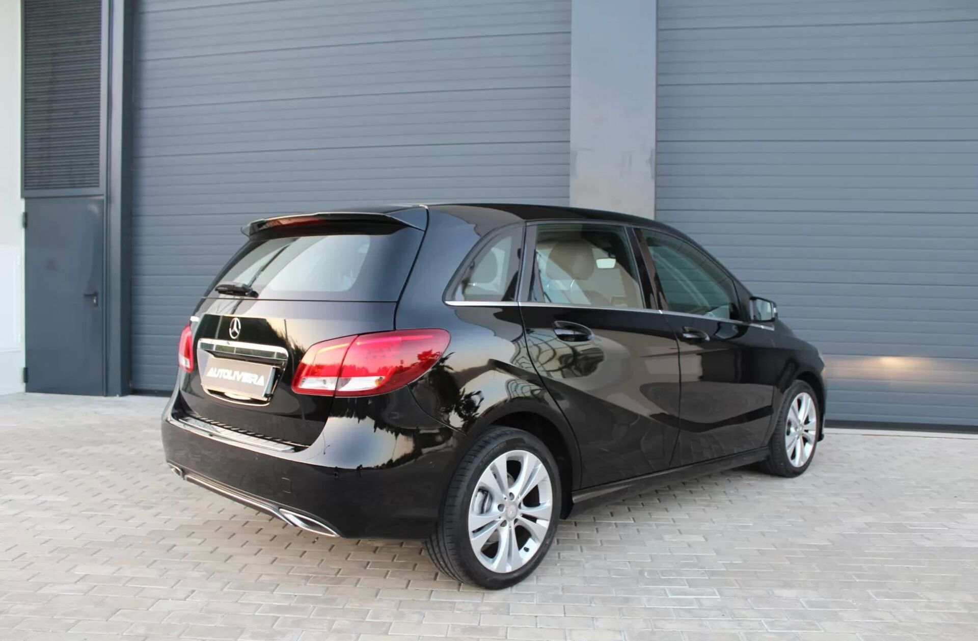 MERCEDES Classe B B 180 d Urban Aut.